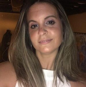 Meet your Posher, Alexia